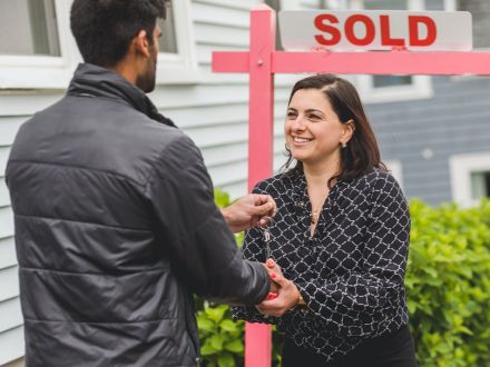 Buyers--Sellers.jpg Buyers--Sellers.jpg